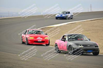 media/Jan-26-2025-CalClub SCCA (Sun) [[cfcea7df88]]/Group 4/Race/